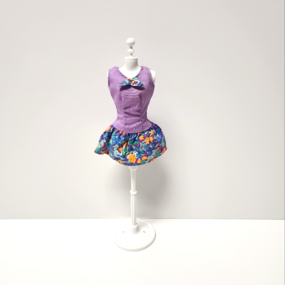 5/$20  1996 Barbie 6 Complete Fashions Dress